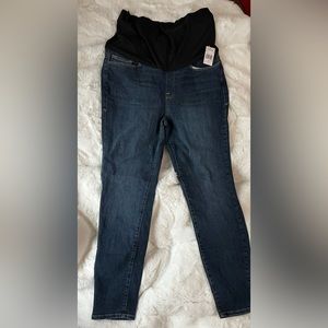 Good American full belly maternity jeans